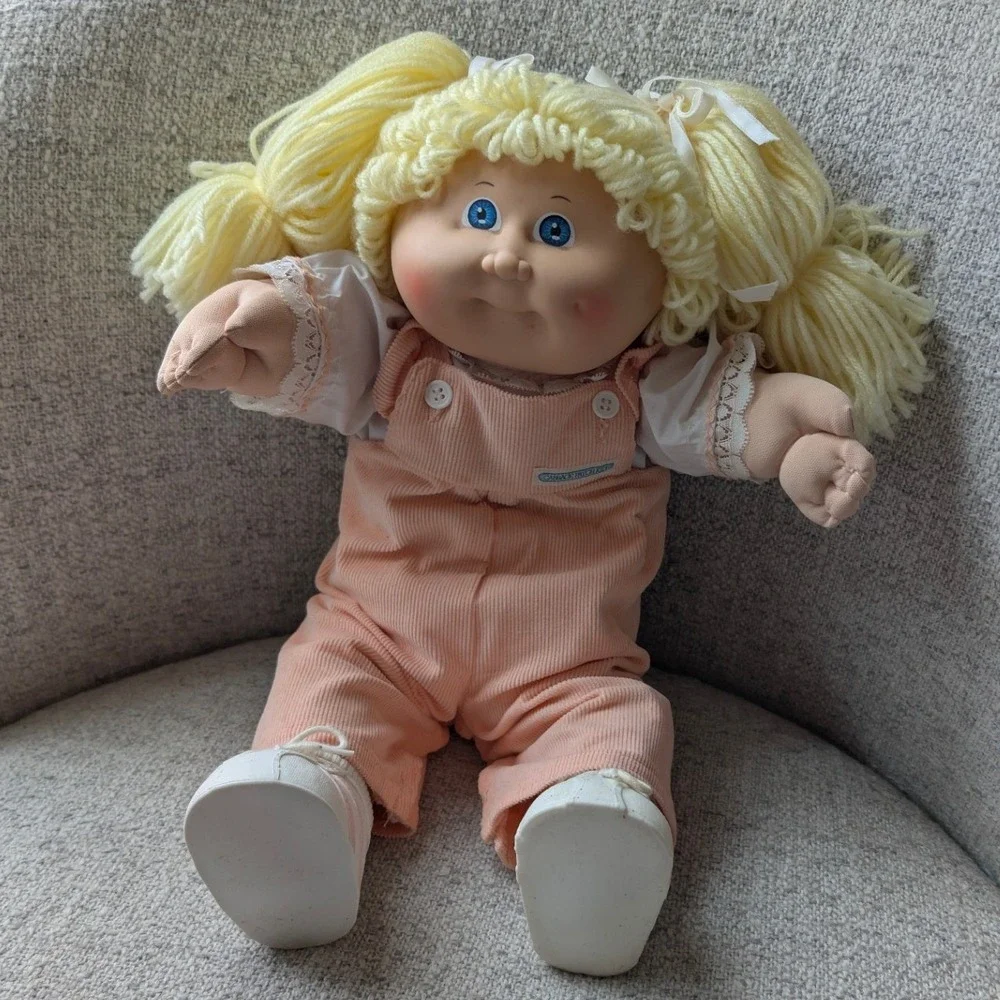 Cabbage Patch Vintage‎ 1982 Kids Doll Yellow Yarn Hair Pigtails Peach Corduroy